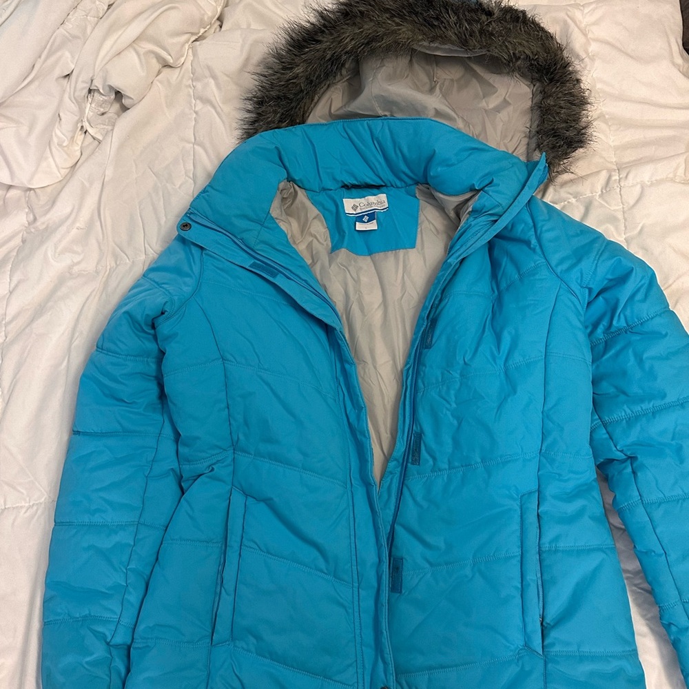 Columbia heavy duty double lined coat with hood